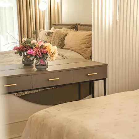 Belleview Boutique Suites (Adults Only)